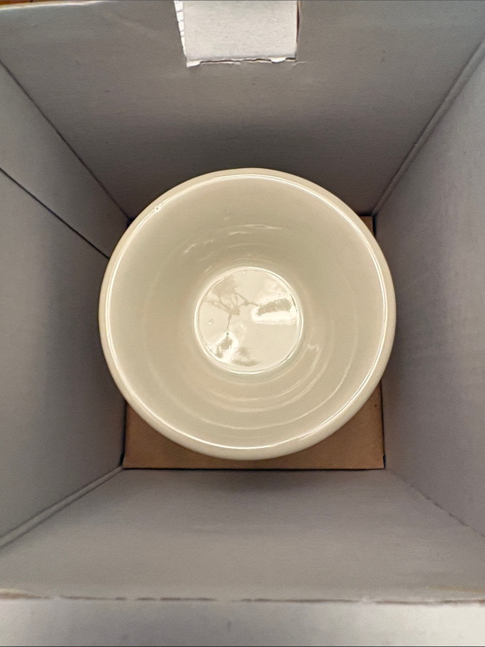 Sale today Scentsy Sand Dollar Plug-In Warmer with “just Breathe” Scentsy bar - Picture 4 of 9